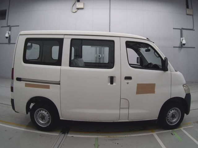 TOYOTA TOWN ACE VAN 2014