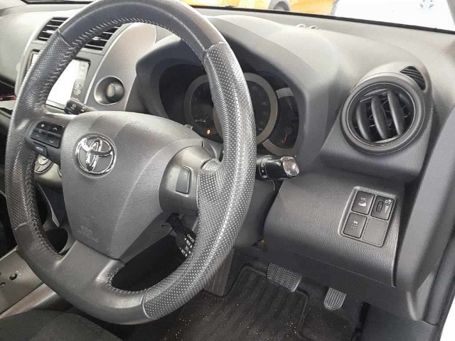TOYOTA VANGUARD 2011
