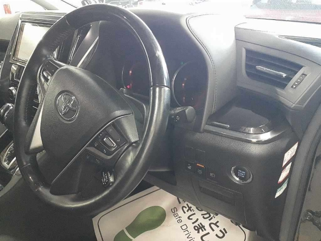 TOYOTA VELLFIRE 2018