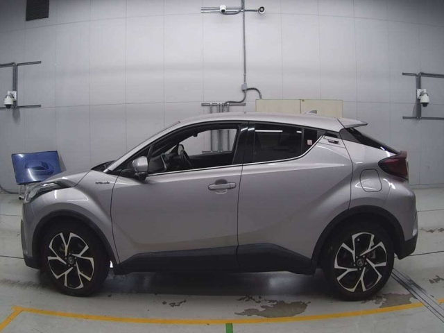 TOYOTA C-HR 2019