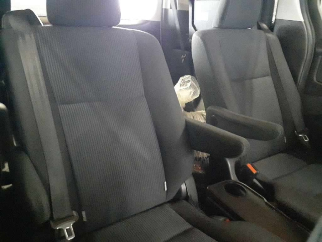TOYOTA NOAH 2016