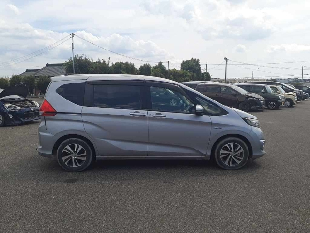 HONDA FREED 2017