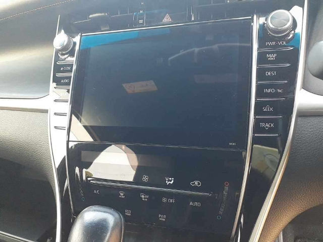 TOYOTA HARRIER 2017