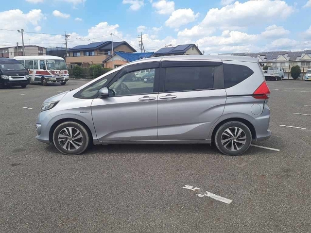 HONDA FREED 2017