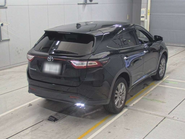 TOYOTA HARRIER 2017