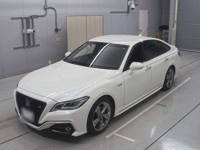 TOYOTA CROWN 2018