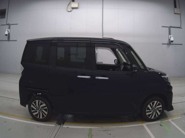 TOYOTA ROOMY 2021