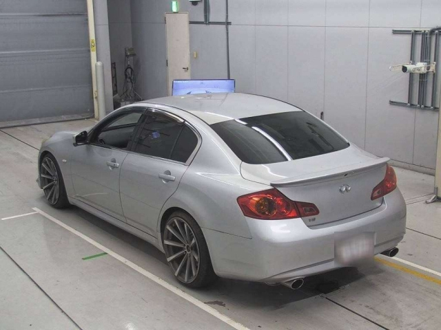 NISSAN SKYLINE 2010