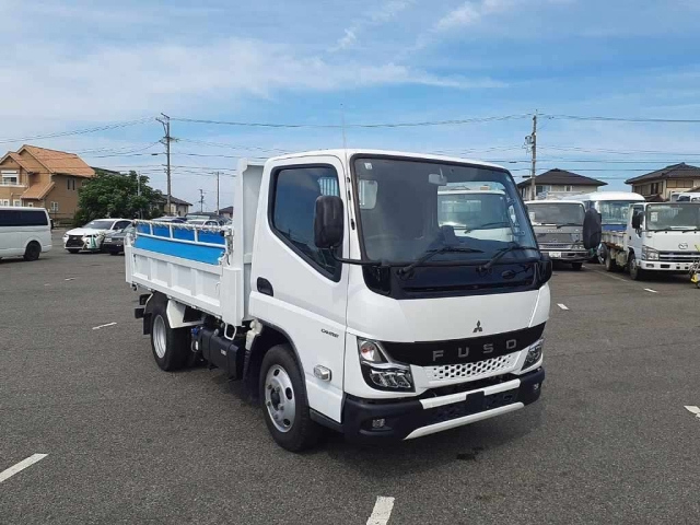 MITSUBISHI CANTER 2022