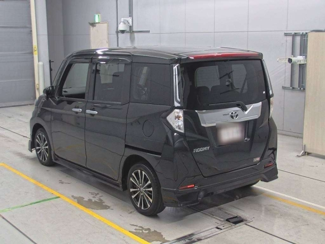 TOYOTA ROOMY 2023