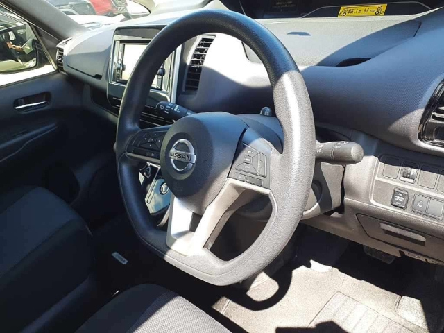 NISSAN SERENA 2020