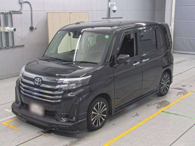 TOYOTA ROOMY 2023