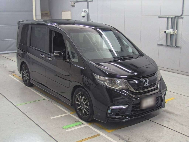 HONDA STEP WAGON 2016