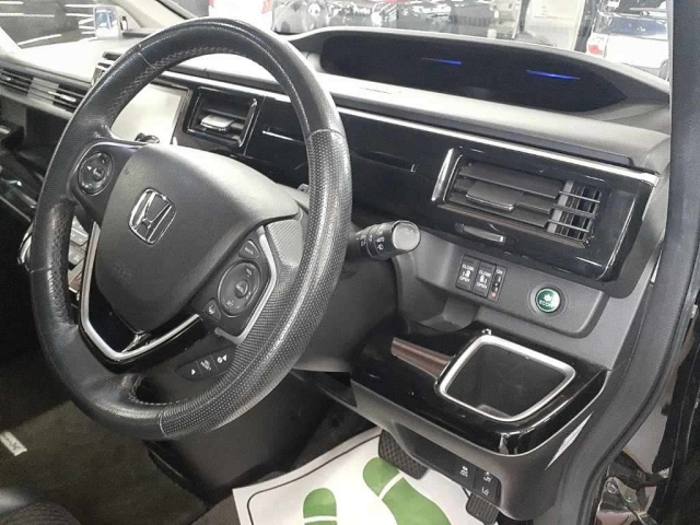 HONDA STEP WAGON 2016