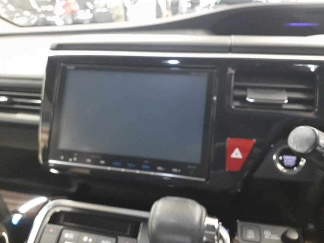HONDA STEP WAGON 2016
