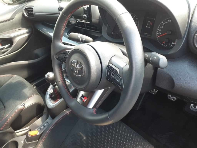 TOYOTA YARIS 2020