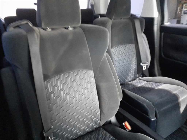 TOYOTA VELLFIRE 2015