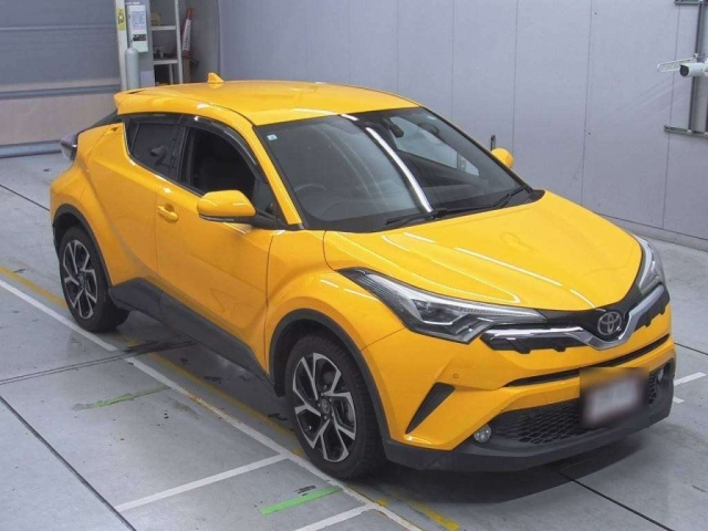 TOYOTA C-HR 2017