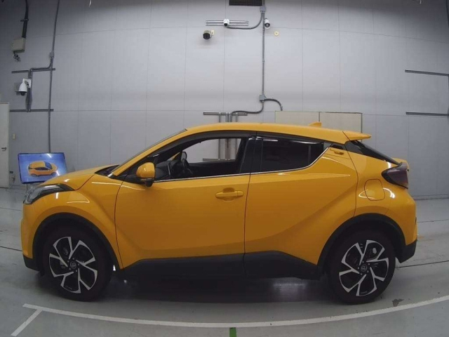 TOYOTA C-HR 2017