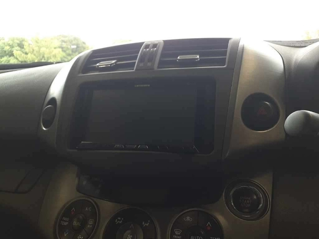 TOYOTA VANGUARD 2011