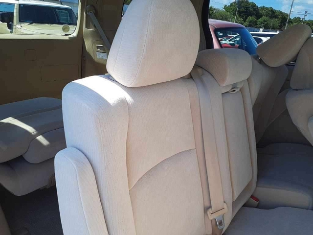 TOYOTA ALPHARD 2010