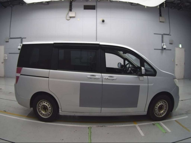 HONDA STEP WAGON 2014