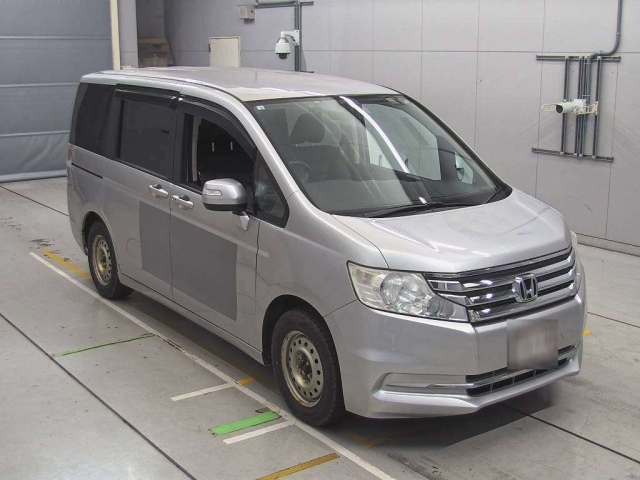 HONDA STEP WAGON 2014
