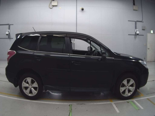 SUBARU FORESTER 2014