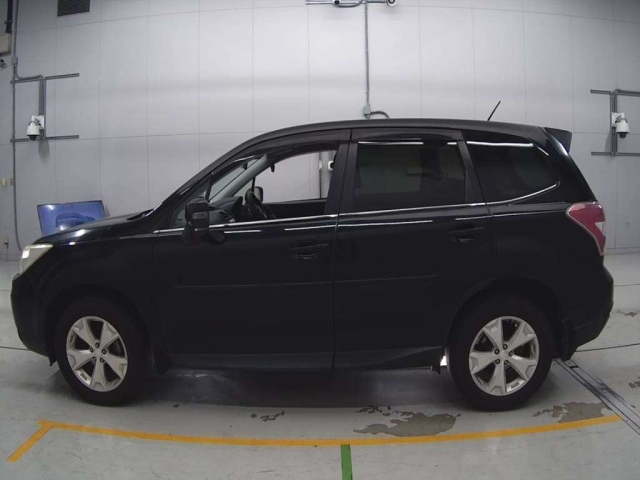 SUBARU FORESTER 2014