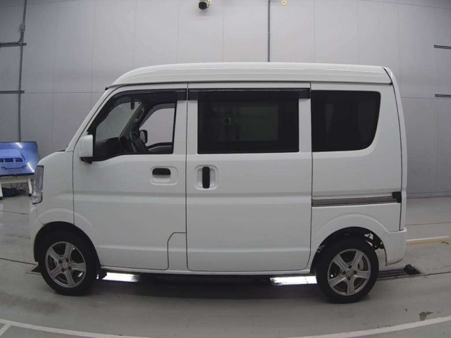 NISSAN CLIPPER VAN 2021