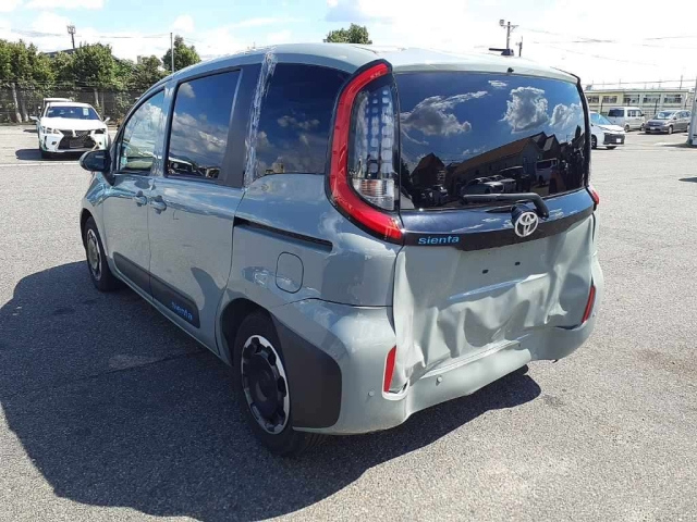 TOYOTA SIENTA 2024