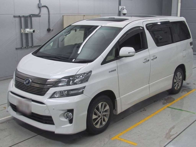 TOYOTA VELLFIRE 2013