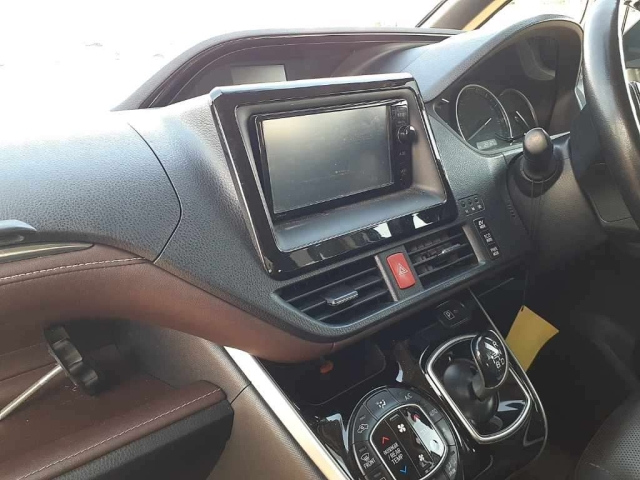 TOYOTA ESQUIRE 2015