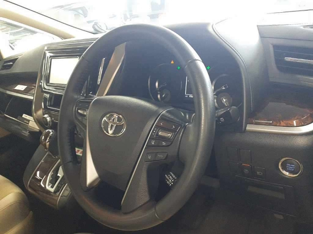 TOYOTA VELLFIRE 2019