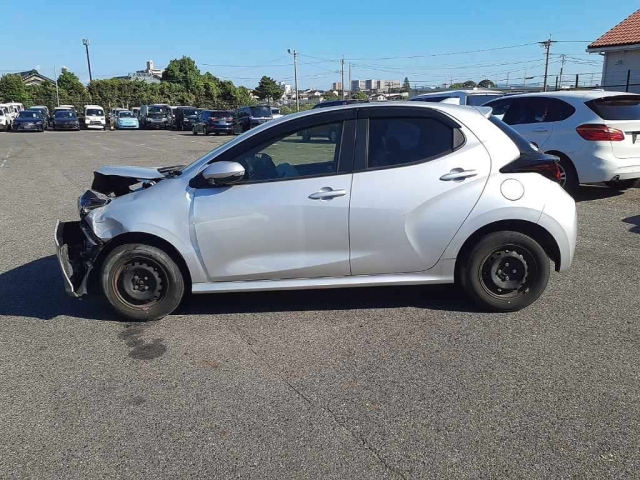TOYOTA YARIS 2021