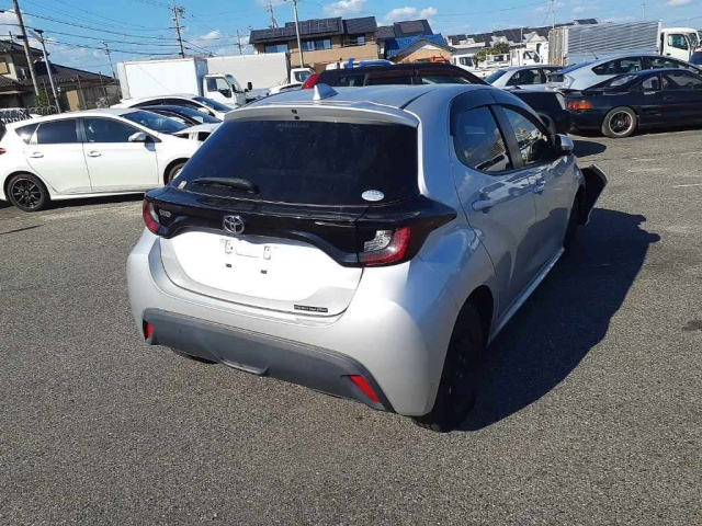 TOYOTA YARIS 2021