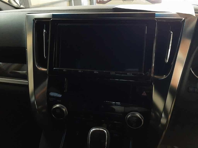 TOYOTA VELLFIRE 2017