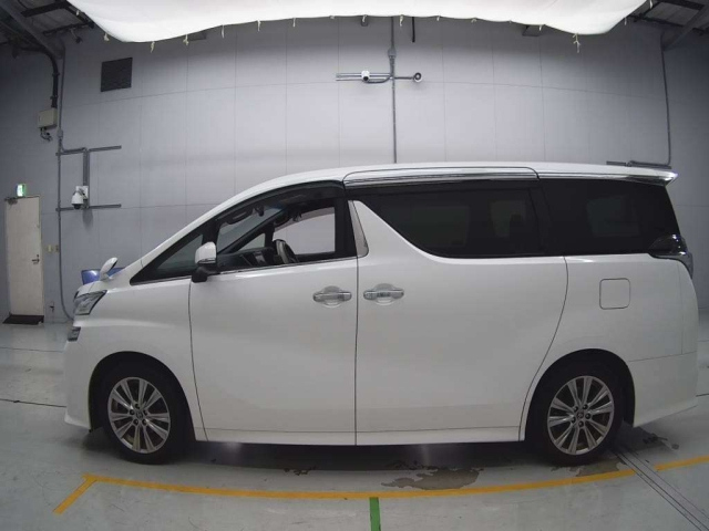 TOYOTA VELLFIRE 2017
