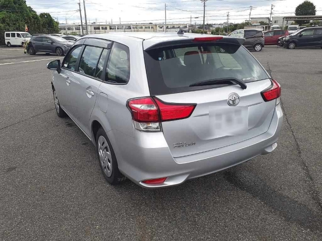 TOYOTA COROLLA FIELDER 2024