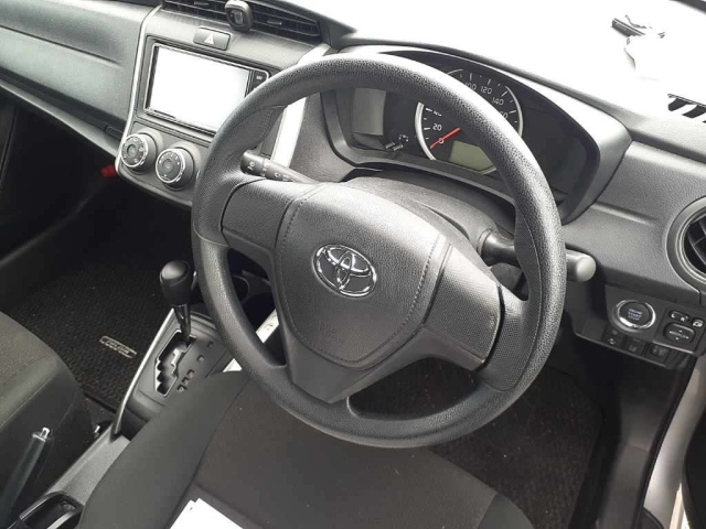 TOYOTA COROLLA FIELDER 2024