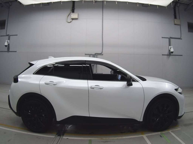 TOYOTA CROWN SPORT 2025