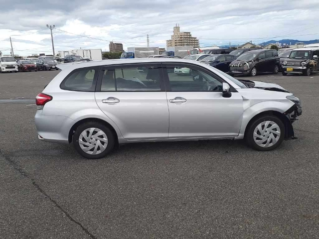 TOYOTA COROLLA FIELDER 2024