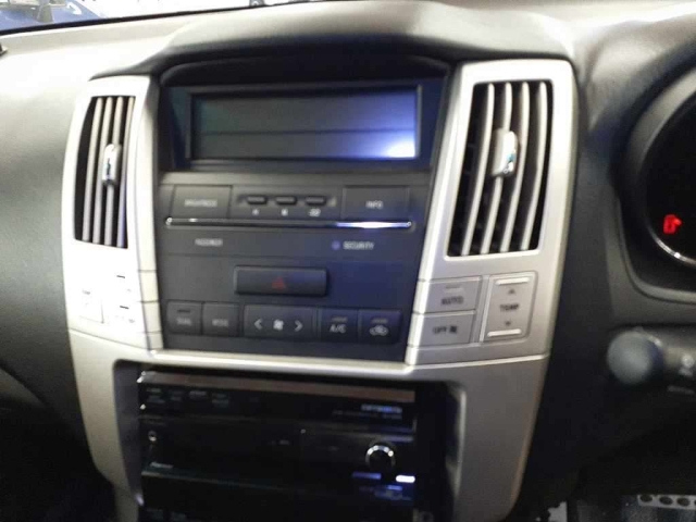 TOYOTA HARRIER 2010