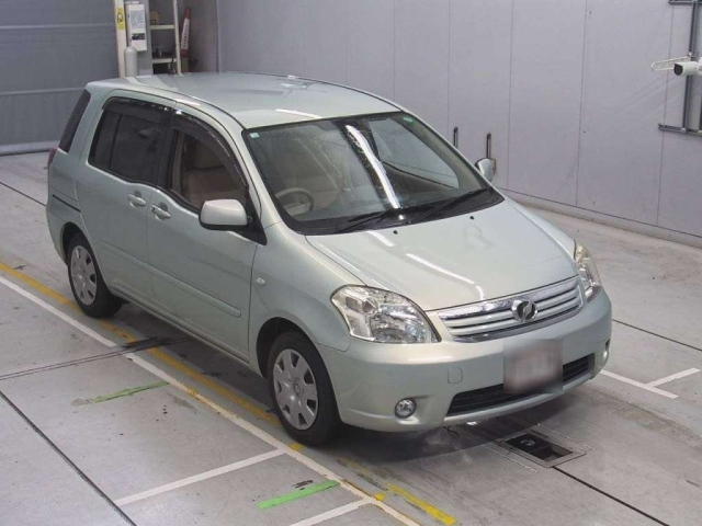 TOYOTA RAUM 2008