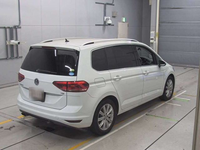 VOLKSWAGEN GOLF TOURAN 2016
