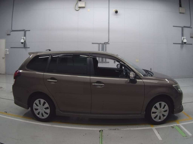 TOYOTA COROLLA FIELDER 2014