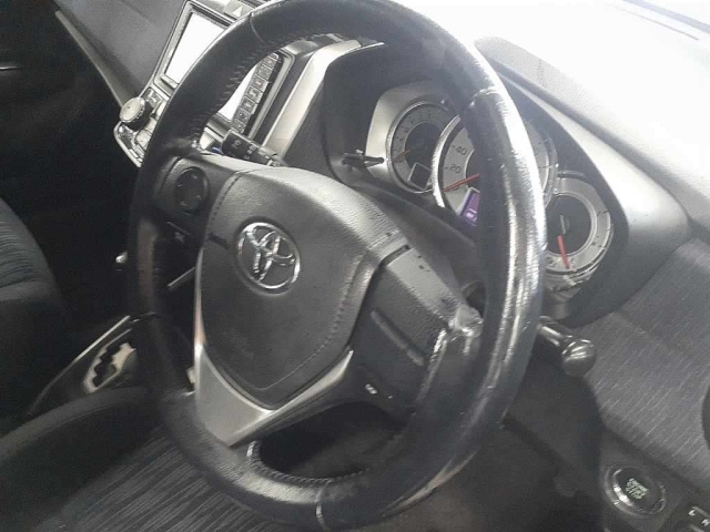 TOYOTA COROLLA FIELDER 2014
