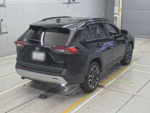TOYOTA RAV4 2021