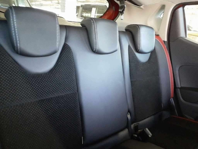 RENAULT LUTECIA 2018