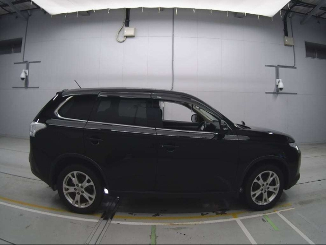 MITSUBISHI OUTLANDER 2014